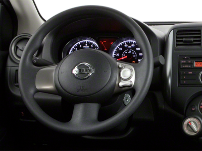 2013 Nissan VERSA SV