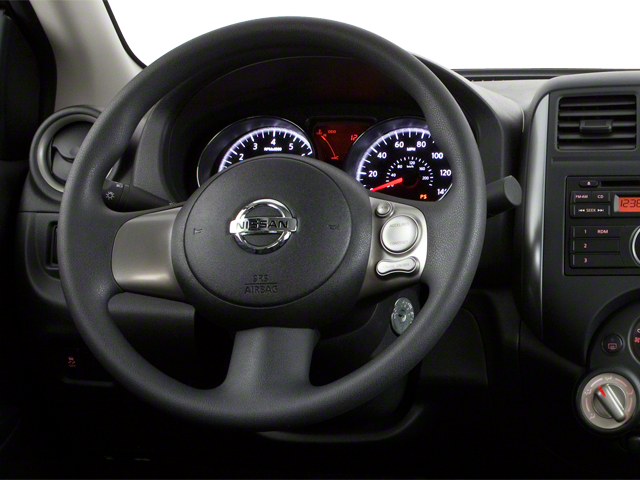 2013 Nissan VERSA SV