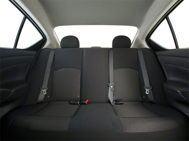 2013 Nissan VERSA SV
